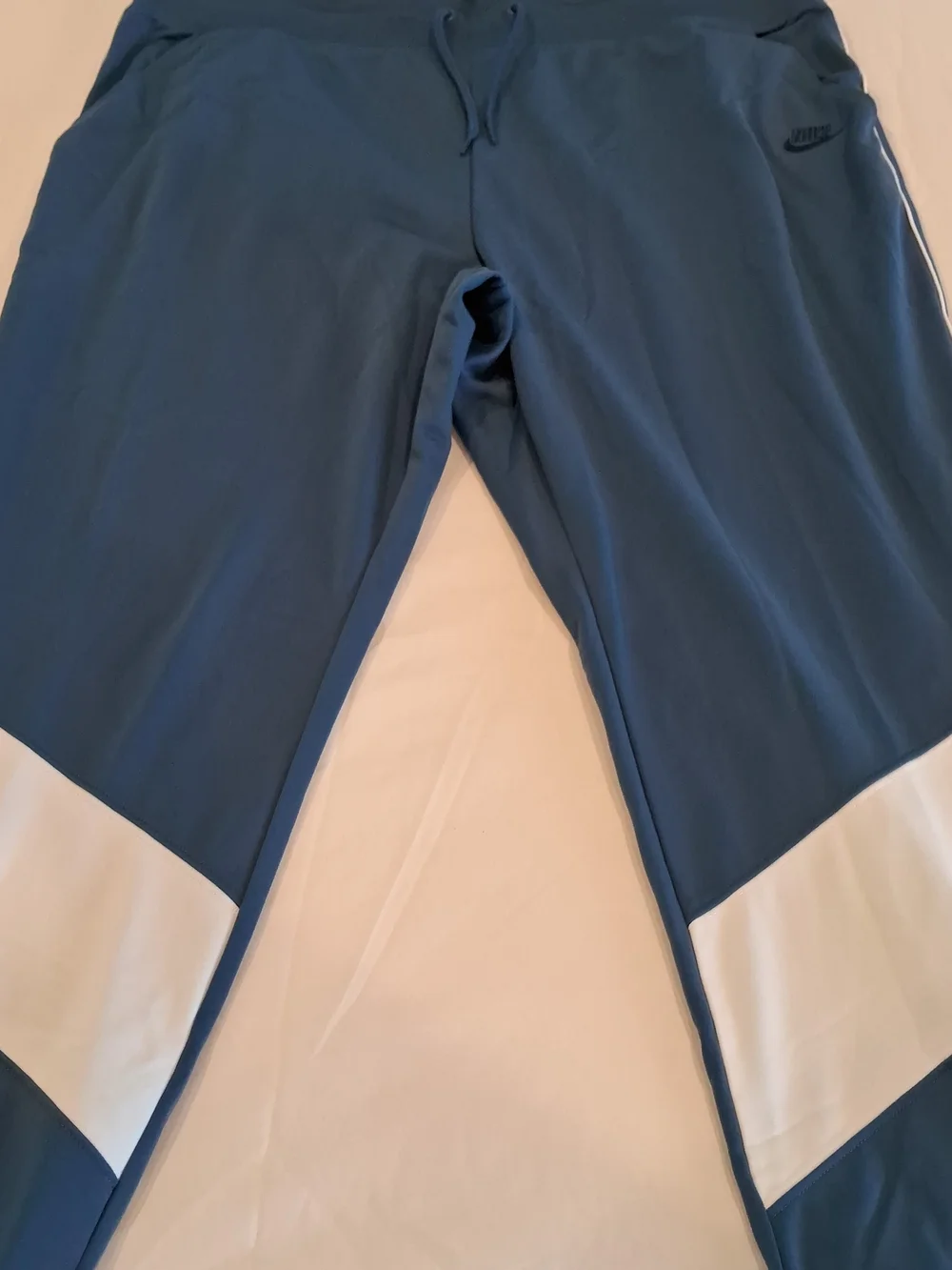 Nike Blue Womens Standard Fit Jogger Pants with White Swoosh Tag - Picture 14 of 16